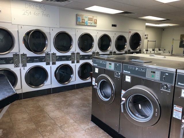 Excellent Retail Opportunity: 1100 E Simpson St, Mechanicsburg, PA 17055